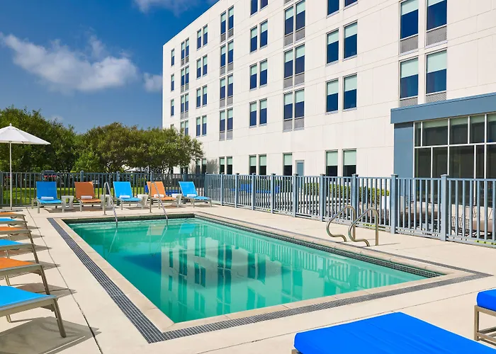 Aloft By Marriott San Antonio Airport Hotel